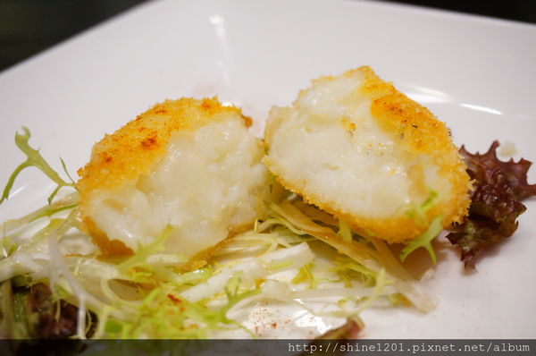 【義磚義瓦義式料理】中山店給你不一樣的放鬆小酒吧新風格.中山站美食餐廳推薦-義磚義瓦義式料理