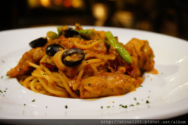 【義磚義瓦義式料理】中山店給你不一樣的放鬆小酒吧新風格.中山站美食餐廳推薦-義磚義瓦義式料理