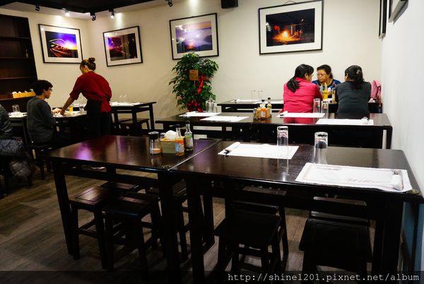 【永和美食】黑潮牛排.超豪華排餐$300有找,就在樂華夜市。-黑潮牛排 【永和美食】黑潮牛排.超豪華排餐$300有找,就在樂華夜市。-黑潮牛排