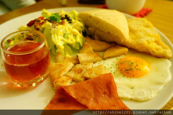 【板橋早午餐】奈野咖啡NaiYe Brunch Café 江子翠站早午餐-NaiYe Brunch Café 【板橋早午餐】奈野咖啡NaiYe Brunch Café 江子翠站早午餐-NaiYe Brunch Café