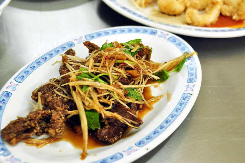 [食記]中山路129巷隱藏版美食。炸豬肝-炸豬肝