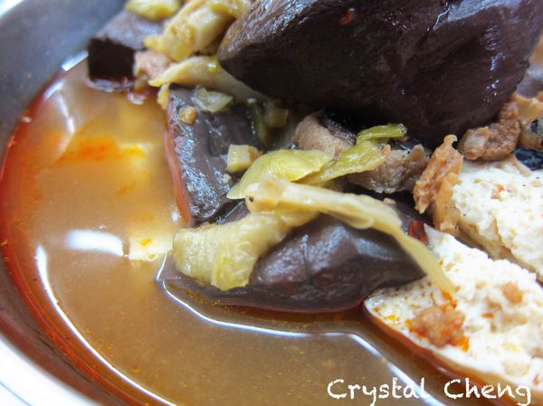 【新北美食推薦】樂華川麻辣臭豆腐 湯頭好醇久久不吃會懷念樂華夜市小吃之一!!-川麻辣臭豆腐 【新北美食推薦】樂華川麻辣臭豆腐 湯頭好醇久久不吃會懷念樂華夜市小吃之一!!-川麻辣臭豆腐