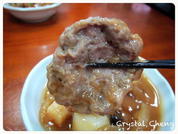 【新北美食推薦】林員肉圓 料多好美味肉圓 每次去板橋一定吃推薦！！(小吃 新北美食）-林員肉圓