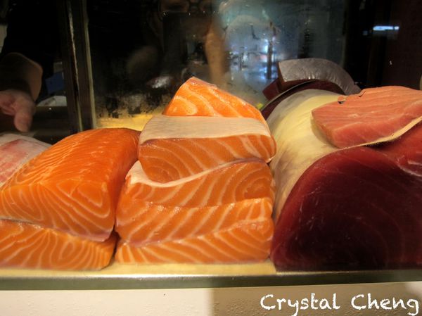【基隆美食推薦】朱添鮮魚號 凌晨三點營業的新鮮現切生魚片 入口鮮甜 可是又是邊吃邊想睡呀！！-朱添鮮魚號