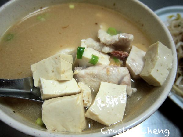 【基隆美食推薦】俞家清魚湯 隱藏版美食 凌晨三點還要大排長龍的傳奇小吃店!!-俞家清魚湯