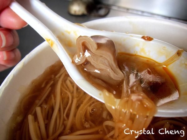 【台中美食推薦】來一碗大腸麵線 味道還不錯 晚上好多人潮小攤 (台中小吃 精明一街)-來一碗大腸麵線 【台中美食推薦】來一碗大腸麵線 味道還不錯 晚上好多人潮小攤 (台中小吃 精明一街)-來一碗大腸麵線