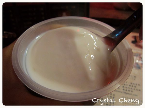【台北美食推薦】原杏杏仁茶 復古古早味紅燈籠小攤車 香濃杏仁茶冷冷天怎麼能不喝!-原杏杏仁茶 【台北美食推薦】原杏杏仁茶 復古古早味紅燈籠小攤車 香濃杏仁茶冷冷天怎麼能不喝!-原杏杏仁茶