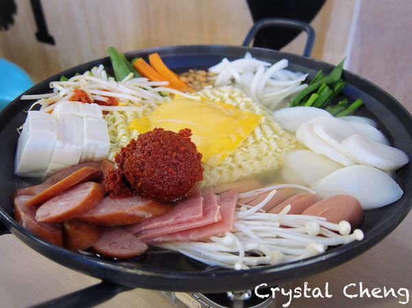 【台中美食推薦】OMAYA麻藥瘋雞 沒有想像中好吃 但雞肉裹著厚厚起士還是好難抗拒招架不住呀!-OMAYA 【台中美食推薦】OMAYA麻藥瘋雞 沒有想像中好吃 但雞肉裹著厚厚起士還是好難抗拒招架不住呀!-OMAYA