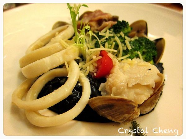 【台中美食推薦】Giocoso Café &Pasta 激推回味無窮的墨魚燉飯-Giocoso Café &Pasta 【台中美食推薦】Giocoso Café &Pasta 激推回味無窮的墨魚燉飯-Giocoso Café &Pasta