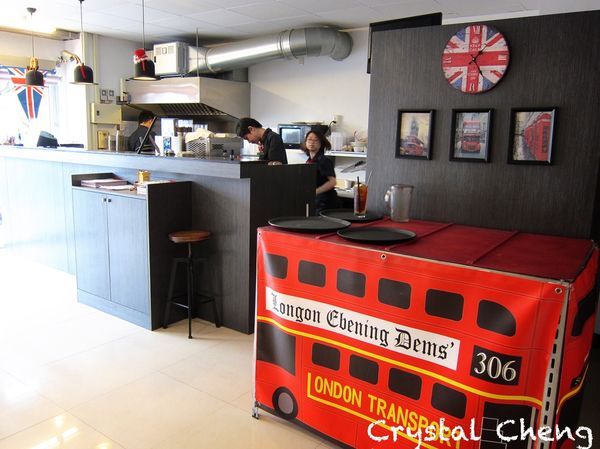 【台中美食推薦】Burger Bus 漢堡巴士 英倫風格美味早午餐-Burger Bus 【台中美食推薦】Burger Bus 漢堡巴士 英倫風格美味早午餐-Burger Bus