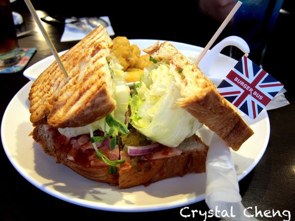 【台中美食推薦】Burger Bus 漢堡巴士 英倫風格美味早午餐-Burger Bus 【台中美食推薦】Burger Bus 漢堡巴士 英倫風格美味早午餐-Burger Bus