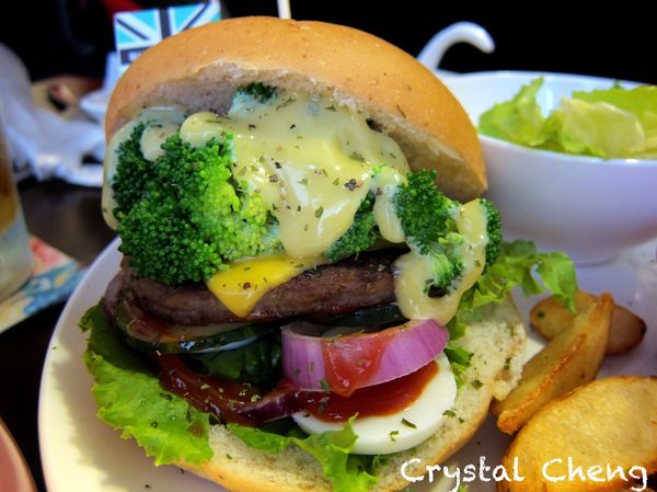 【台中美食推薦】Burger Bus 漢堡巴士 英倫風格美味早午餐-Burger Bus 【台中美食推薦】Burger Bus 漢堡巴士 英倫風格美味早午餐-Burger Bus