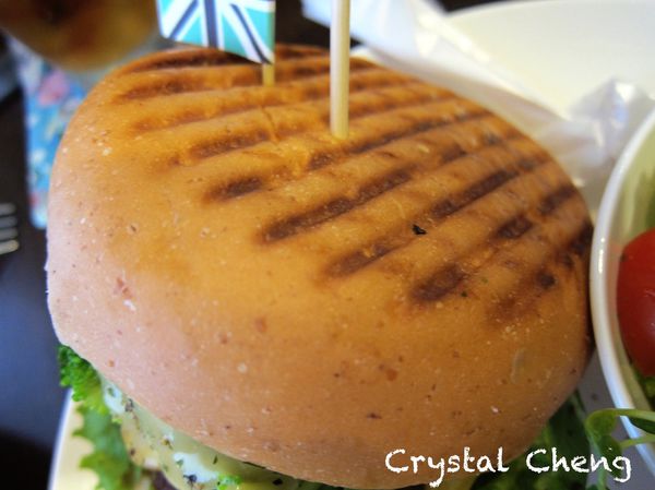 【台中美食推薦】Burger Bus 漢堡巴士 英倫風格美味早午餐-Burger Bus 【台中美食推薦】Burger Bus 漢堡巴士 英倫風格美味早午餐-Burger Bus