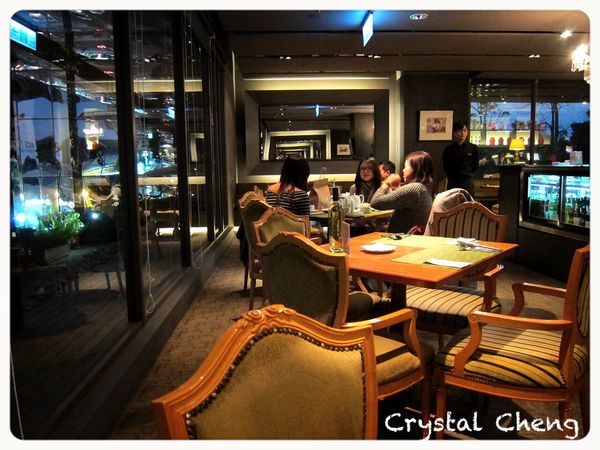 【台中美食體驗】Eslite Tea Room 粉嫩鴨胸好美味-Eslite Tea Room