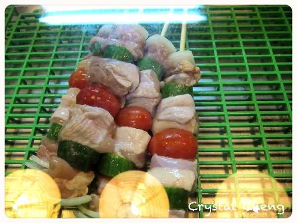 【台中美食推薦】就醬子烤吧 ! 來坐小學生板凳吃串燒吧!!-就醬子烤吧 【台中美食推薦】就醬子烤吧 ! 來坐小學生板凳吃串燒吧!!-就醬子烤吧
