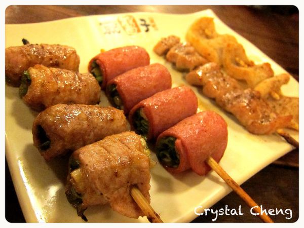 【台中美食推薦】就醬子烤吧 ! 來坐小學生板凳吃串燒吧!!-就醬子烤吧