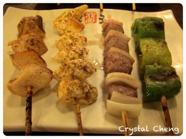 【台中美食推薦】就醬子烤吧 ! 來坐小學生板凳吃串燒吧!!-就醬子烤吧