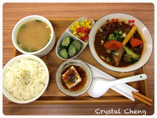 【台中美食推薦】食茶父子 日式食堂簡單平價家庭料理 紅燒牛腩超嫩-食茶父子 【台中美食推薦】食茶父子 日式食堂簡單平價家庭料理 紅燒牛腩超嫩-食茶父子