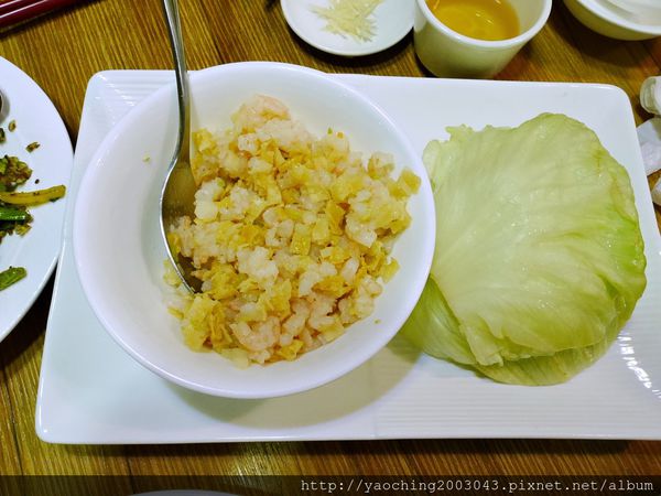 台中西區 滬園上海湯包館,台中新光三越的多年江浙菜老店搬遷到更大的店面來服務,近向上東興路口 台中西區 滬園上海湯包館,台中新光三越的多年江浙菜老店搬遷到更大的店面來服務,近向上東興路口