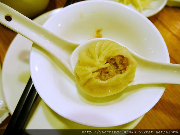 台中西區 滬園上海湯包館,台中新光三越的多年江浙菜老店搬遷到更大的店面來服務,近向上東興路口 台中西區 滬園上海湯包館,台中新光三越的多年江浙菜老店搬遷到更大的店面來服務,近向上東興路口