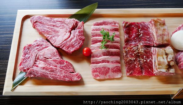 台中北屯龍八燒肉,大份量的男子漢套餐,試圖征服那些愛嗑肉的男男女女 台中北屯龍八燒肉,大份量的男子漢套餐,試圖征服那些愛嗑肉的男男女女