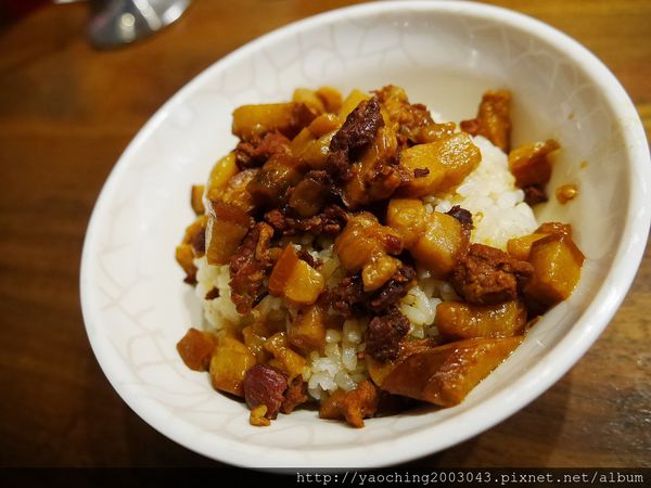 台北中山 雙月食品，養生美食台大醫院，不分四季皆宜的溫補湯品