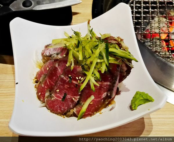 彰化 熊炭日式炭火燒肉，安格斯牛、紐西蘭生蠔都是很誠意的提供