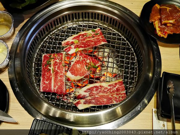 彰化 熊炭日式炭火燒肉，安格斯牛、紐西蘭生蠔都是很誠意的提供