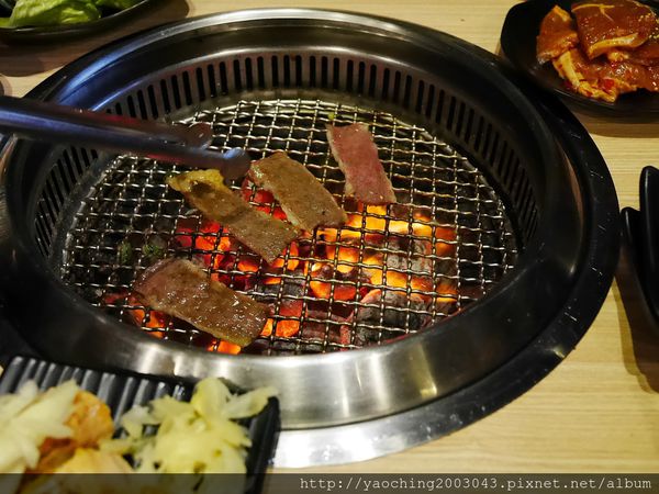 彰化 熊炭日式炭火燒肉，安格斯牛、紐西蘭生蠔都是很誠意的提供