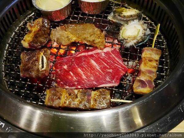 彰化 熊炭日式炭火燒肉，安格斯牛、紐西蘭生蠔都是很誠意的提供