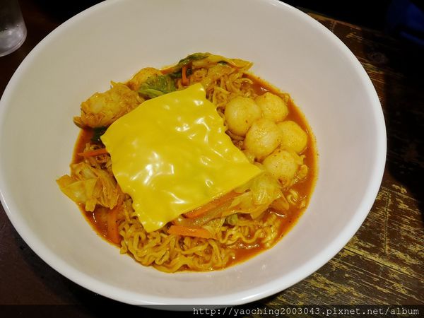 台中西屯 逢甲朴大哥韓式炸雞搬新家囉