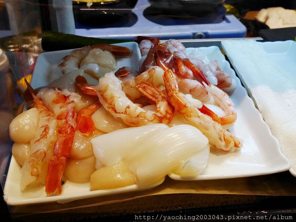 台中西屯 倚樂屋立食壽司,市警總局後的高CP值人氣店家 台中西屯 倚樂屋立食壽司,市警總局後的高CP值人氣店家