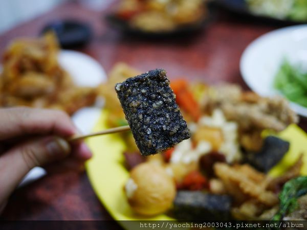 台中南屯 嶺東偉哥鹹酥雞,100元就能買到多樣東西 台中南屯 嶺東偉哥鹹酥雞,100元就能買到多樣東西