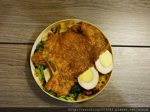 台中逢甲 鐵味食堂,打破一般便當店的傳統印象 台中逢甲 鐵味食堂,打破一般便當店的傳統印象
