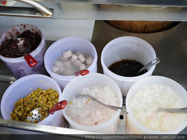 台中西區 無名豆花，台中教育大學附近的人氣豆花