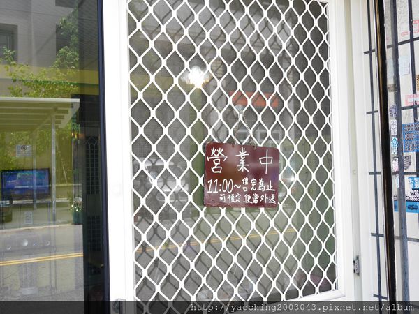 台中北屯 海南雞飯13號店鋪，鄰近太原車站與三光國中的低調店家
