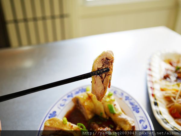 台中北屯 海南雞飯13號店鋪，鄰近太原車站與三光國中的低調店家