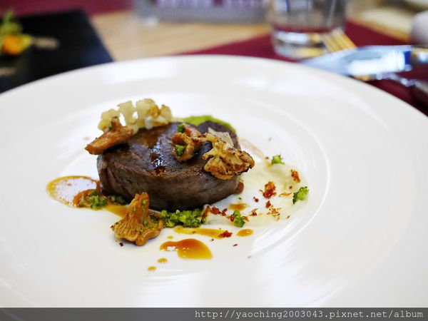 台中西屯 Beluga Restaurant Bar,街巷中的時尚餐酒館 台中西屯 Beluga Restaurant Bar,街巷中的時尚餐酒館