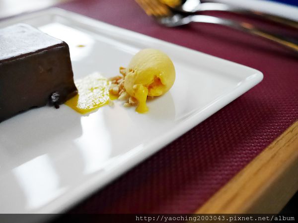 台中西屯 Beluga Restaurant Bar,街巷中的時尚餐酒館 台中西屯 Beluga Restaurant Bar,街巷中的時尚餐酒館