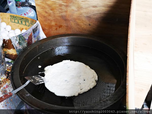 台中北屯 阿香古早味蛋餅,傳統麵糊製的蛋餅 台中北屯 阿香古早味蛋餅,傳統麵糊製的蛋餅