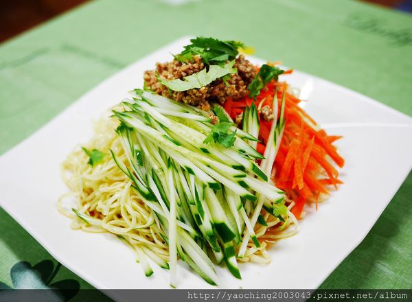 台中西區 雲食泰風，忠明南路上的小泰菜館，價位相當平價