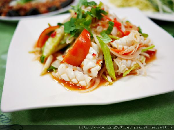 台中西區 雲食泰風，忠明南路上的小泰菜館，價位相當平價