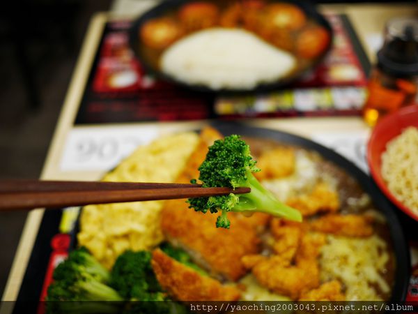 台中北區 野島家日式咖哩一中店,學區平價咖哩60元起,可隨自己的喜好來加料 台中北區 野島家日式咖哩一中店,學區平價咖哩60元起,可隨自己的喜好來加料