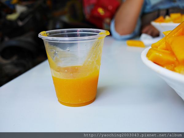 台南中西 2015全台最霸氣的芒果冰就在台南,邊吃邊享受眾人關注的眼光 台南中西 2015全台最霸氣的芒果冰就在台南,邊吃邊享受眾人關注的眼光