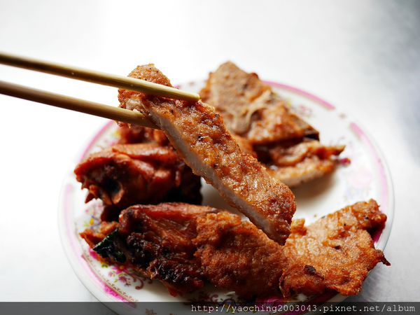 台中中區 建國市場阿鄉排骨飯 台中中區 建國市場阿鄉排骨飯