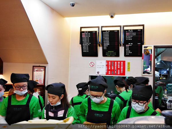 Mar 07 2015 台中西區人氣早餐 推沙拉吐司 Mar 07 2015 台中西區人氣早餐 推沙拉吐司