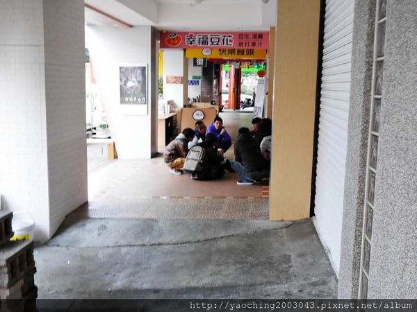 Mar 07 2015 台中西區人氣早餐 推沙拉吐司 Mar 07 2015 台中西區人氣早餐 推沙拉吐司
