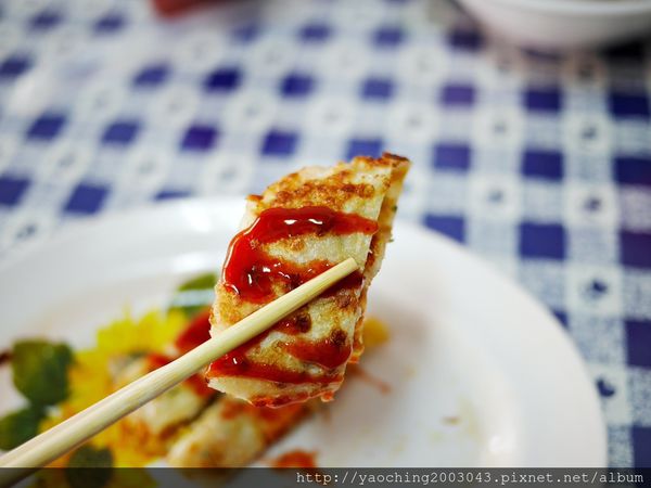 台中北屯國強街 澎湖早點 招牌手工蛋餅與餛飩湯