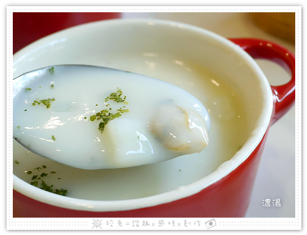 [台南食記] 彩虹糖 輕食‧義大利麵館~大推多口味手工甜點！
