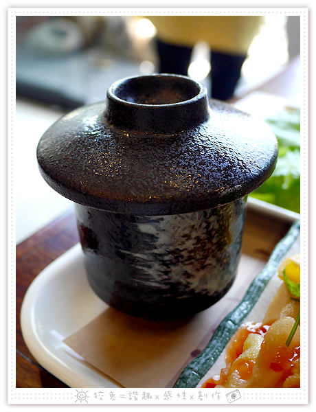 [台南食記] 夢東籬‧文平店~無錫排骨套餐&砂鍋大鱸魚火鍋！